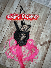 Load image into Gallery viewer, Skelly Peace Freshie